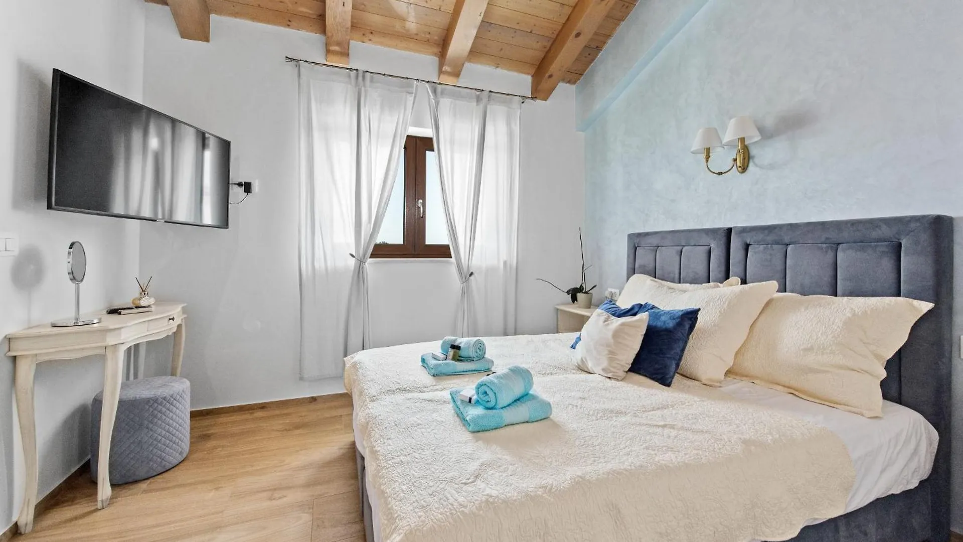 Villa Campagna Near Fazana With 7250M2 Large Garden And Sauna Galizana 0*,