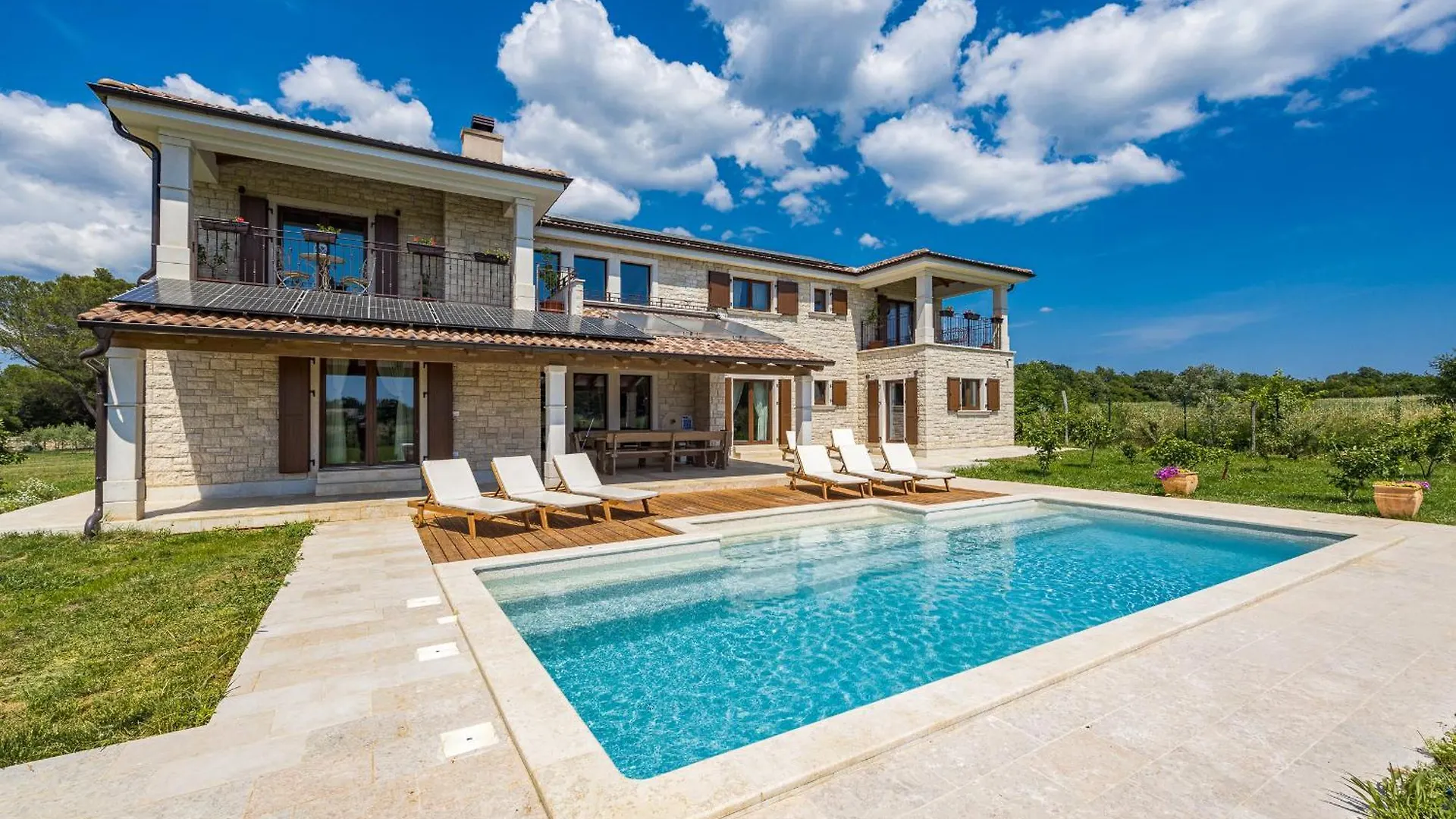 Villa Campagna Near Fazana With 7250M2 Large Garden And Sauna Galizana 0*,